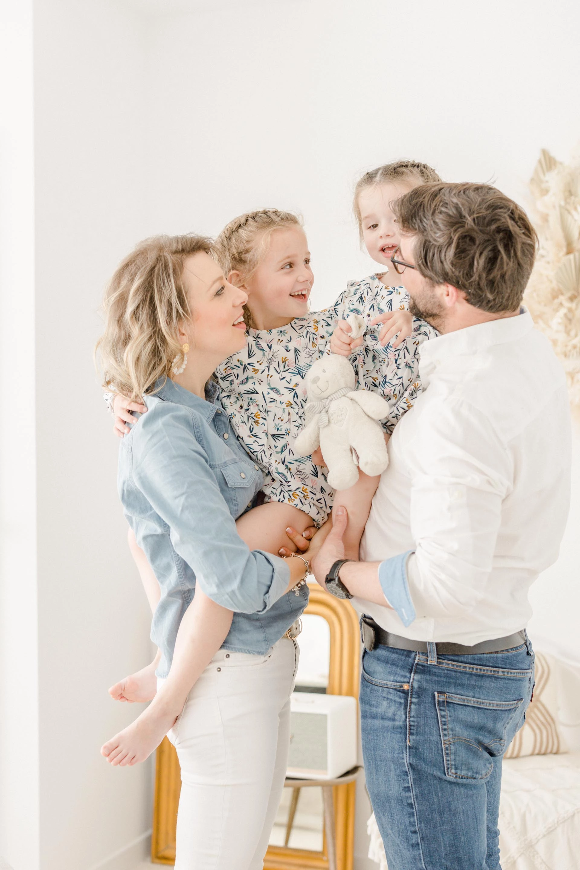 bonheur main sourire enfant amour